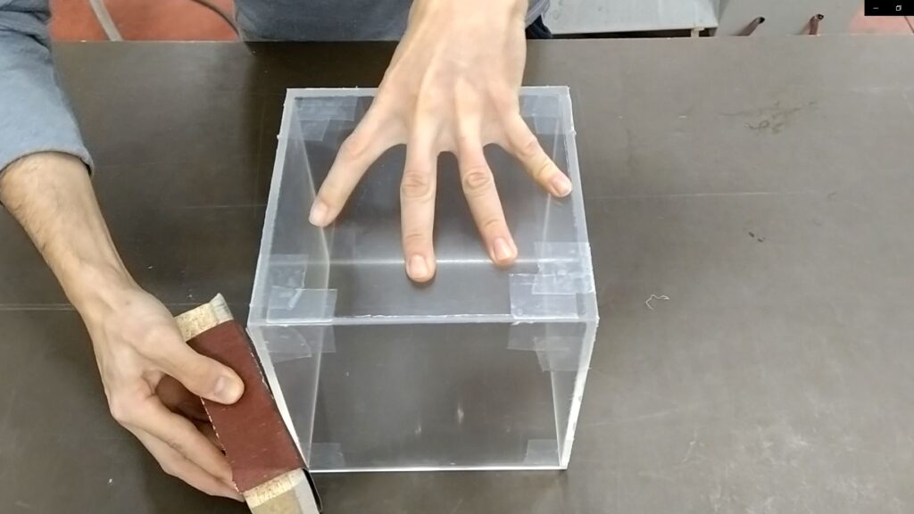 realizzazione scatola plexiglass