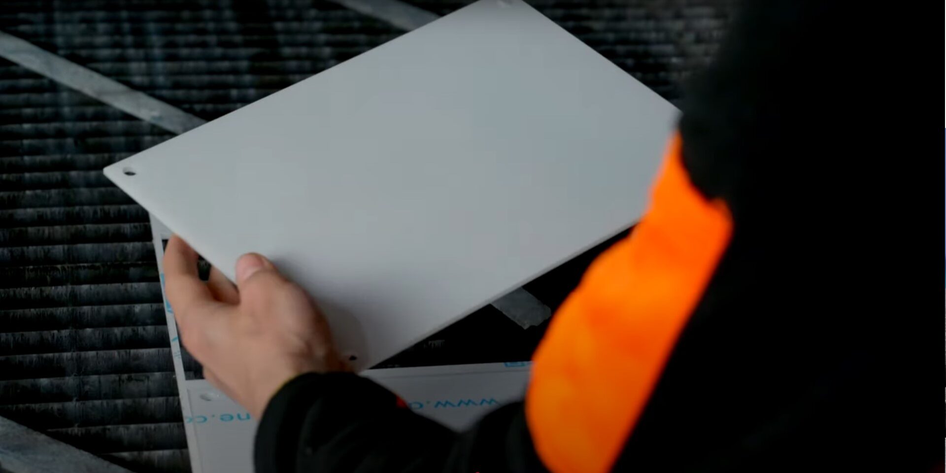 plexiglass tagliato